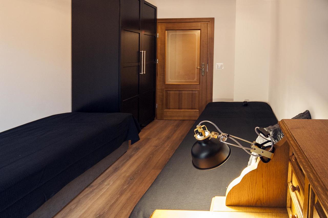 פוזנן Very Berry - Orzeszkowej 10 - Mtp Apartment, Parking, Balcony, Check In 24H מראה חיצוני תמונה